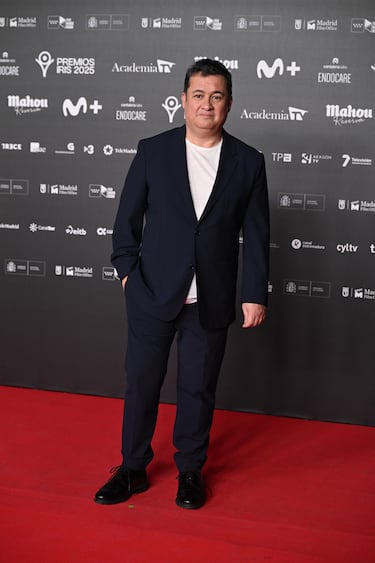 Secun de la Rosa posa en la alfombra roja de los Premios Iris 2026 celebrados en Madrid. 
 
 
 
