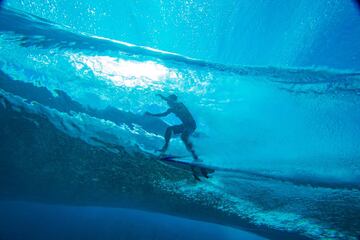 El surfista hawaiano Koa Rothman.