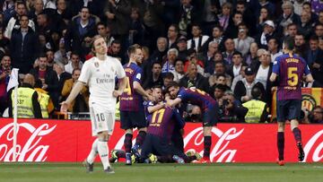 Luis Su&aacute;rez celebra uno de sus goles al Madrid.