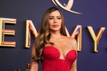 Sofia Vergara durante la alfombra roja de los premios Emmys 2024 celebrados en el teatro Peacock de Los Ángeles.