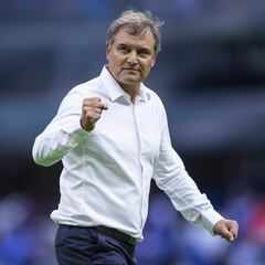 Cruz Azul rompió maldición de no poder ganar en casa