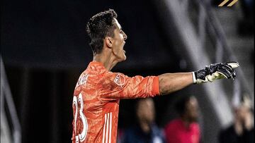 El ex arquero de la Real Sociedad tuvo una gran actuación en el encuentro donde el LAFC goleó 5 goles por 1 al Sporting Kansas City.