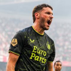 Santi Giménez, del ‘no’ al Atlético, a ‘killer’ total en el Feyenoord