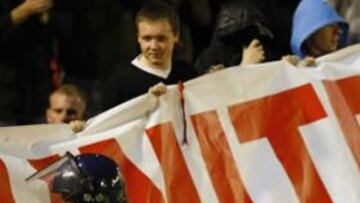 Ocho detenidos tras varios incidentes en el Barnsley-Manchester United