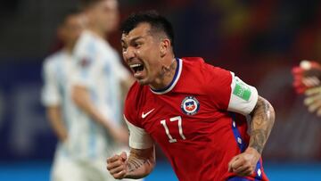 Soccer Football - World Cup - South American Qualifiers - Argentina v Chile - Estadio Unico, Santiago del Estero, Argentina - June 3, 2021 Chile&#039;s Gary Medel celebrates their first goal scored by  Alexis Sanchez POOL via REUTERS/Agustin Marcarian