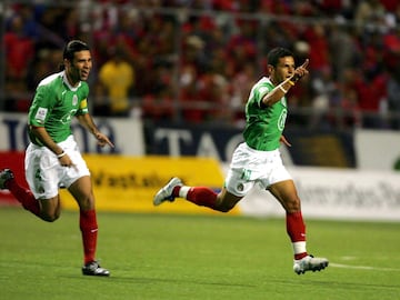 El arranque del hexagonal rumbo a la Copa del Mundo de Alemania 2006 inició en febrero del 2005 de manera exitosa. Jaime Lozano marcó un doblete en los primeros minutos del encuentro para encarrilar el triunfo 2-1 de la escuadra mexicana, esto a pesar de que Paulo Wanchope le puso drama al encuentro.