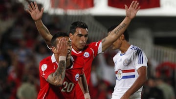 El ex lateral de Audax y la U, entre otros, repasa su carrera que lo llevó en su momento a la Roja. El zurdo analiza cómo cambia la vida del futbolista según su presente.
