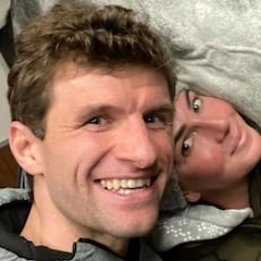 Thomas Müller, señalado por maltrato de animales y venta de semen de caballo