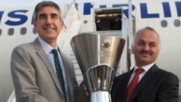 El trofeo de campeón de la Euroliga ya está en Estambul