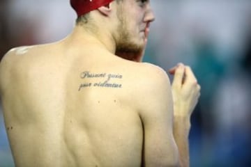 Parece que la moda de tatuarse ha calado hondo entre los participantes en las pruebas de natación. Las competiciones se han convertido en una pasarela de tatuajes 