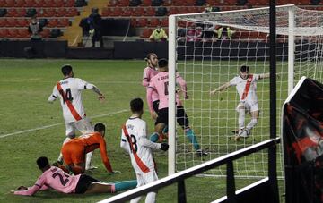 1-0. Fran Garc¨ªa marc¨® el primer gol.