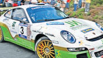 <b>ESPECTÁCULO. </b>El Porsche de los Vallejo logró su segundo triunfo.