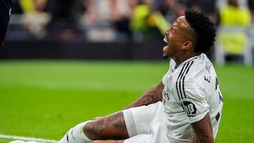 Eder Militao of Real Madrid CF is injured on the ground during the La Liga EA Sports 2024/25 football match between Real Madrid CF and CA Osasuna at Estadio Santiago Bernabeu in Madrid, Spain, on November 9, 2024. (Photo by Alberto Gardin/NurPhoto via Getty Images)
