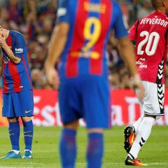 El armario del Barça se empotra contra un gran Alavés