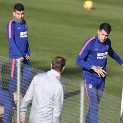 Correa, Filipe, Giménez y Thomas, a una amarilla de la sanción