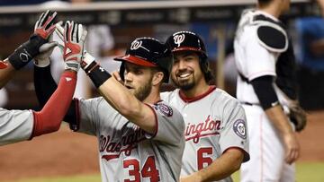 Bryce Harper celebra uno de los numerosos home runs que ha conseguido ya en la temporada.