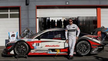 Button con el Super GT con el que corrió en agosto.