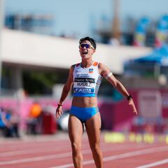 María Pérez sigue llamando a la historia
