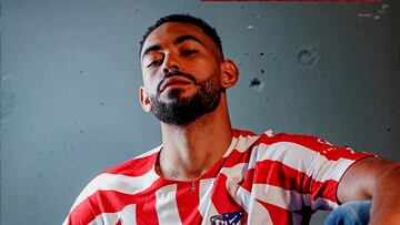 Cunha, con la camiseta oficial del Atlético para 22-23.