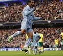 Agüero abre la goleada del City que se afianza como líder