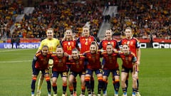 Aprobadas y suspensas de España: Pina marca, La Roja vuelve a ganar