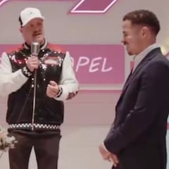 Valtteri Bottas se estrena en el GP de Las Vegas como… ¿Sacerdote?