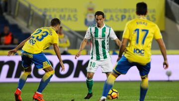 El Betis de Guardado le lanza un salvavidas a Las Palmas