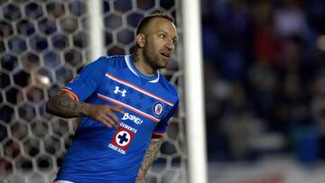 El argentino habría declinado una oferta del conjunto uruguayo, y ahora suena para jugar junto a Daniel Ludueña en Talleres de Córdoba.