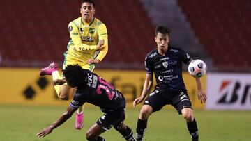Defensa y Justicia rescató esta noche un empate 1-1 ante Independiente del Valle, en la altura de Quito, por la primera fecha del Grupo A de la Libertadores.