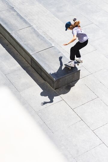 Fs Boardslide de Natalia Muñoz en el MACBA de Barcelona.