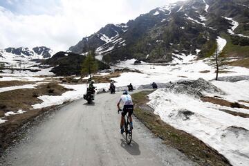 Froome revoluciona el Giro a 2 etapas del final