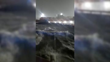 Monterrey, Nuevo León: Se registran fuertes lluvias, carros son arrastrados por el agua
