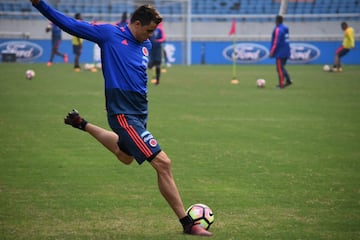 Después de la rueda de prensa en la que estuvieron José Pékerman, Carlos Bacca y Giovanni Moreno, el equipo nacional hizo su única práctica antes del partido ante China.