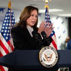 How much money has Kamala Harris raised and what is the fundraising record?