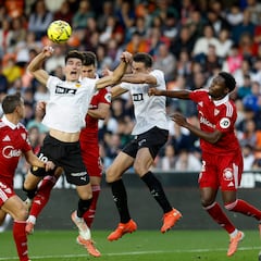 Sevilla: tres mejor que dos