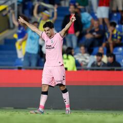 Las Palmas somete al Eibar para encaramarse al ascenso directo