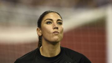 Hope Solo enfrenta otra ronda de problemas legales. La exportera de la USWNT ha sido arrestada por conducir alcoholizada y cargos menores de abuso infantil.