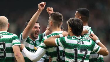 Celtic's David Turnbull (centre) celebrates scoring their side's fourth goal of the game with team-mates during the cinch Premiership match at Celtic park, Glasgow. Picture date: Saturday September 3, 2022. (Photo by Steve Welsh/PA Images via Getty Images)