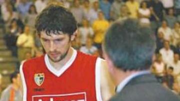 <b>MAL. </b>Nicola Loncar sigue sin alcanzar su mejor nivel y el Estudiantes se resiente.