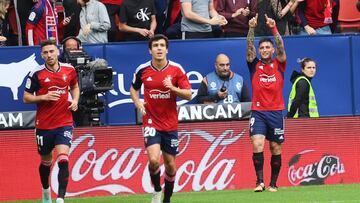 Chimy ?vila celebra su gol.