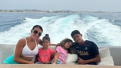 Las hijas de Cristiano se ‘unen’ a los grandes rivales de su padre