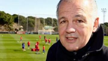 El seleccionador Sabella visita la sesión del Atlético