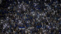 El Salvador fans cheer before the CONCACAF League of Nations football match between El Salvador and Jamaica on the final date of the preliminary phase of the CONCACAF League of Nations at the Cuscatlan Stadium in San Salvador on March 23, 2019. (Photo by MARVIN RECINOS / AFP)