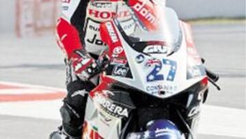 <b>AL LÍMITE. </b>Casey Stoner se muestra confiado pese a las caídas.