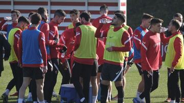 Jony sigue al margen y es duda para recibir a la Ponferradina