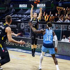 El Lenovo Tenerife se afianza en la tercera plaza