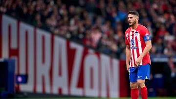 MADRID, SPAIN - MARCH 13: Jorge Resurreccion 'Koke' of Atletico Madrid looks on during the UEFA Champions League 2023/24 round of 16 second leg match between Atlético Madrid and FC Internazionale at Civitas Metropolitano Stadium on March 13, 2024 in Madrid, Spain. (Photo by Mateo Villalba/Getty Images)