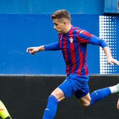 No hay quien le tosa al líder