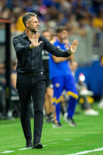  Martin Demichelis head coach of Monterrey during the match between Tigres UANL and Monterrey as part of friendly match -Clasico Regio-, at Alamodome Stadium on October 12, 2024 in San Antonio Texas, United States.