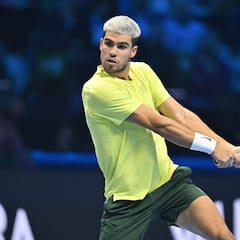 ¿A qué hora es el Alcaraz - Auger-Aliassime de semifinales de las ATP Finals? Canal TV, horario, dónde y cómo ver online
